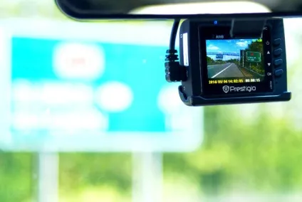 Огляд відеореєстратора prestigio roadrunner 519
