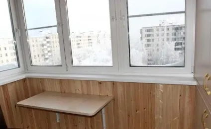 Відкидний столик на балкон (35 фото) як зробити складаний і розкладний стіл (стіл) Відкидний столик на балкон (35 фото) як зробити складаний і розкладний стіл
