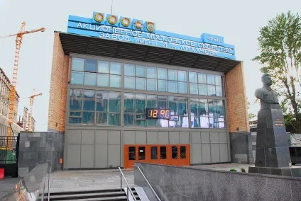 Звідки беруться вантажівки ЗІЛ (вантажівки) Звідки беруться вантажівки ЗІЛ
