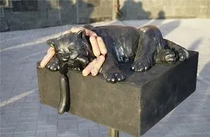 Пам'ятники кішкам, котам і кошенятам (кошенятам) Пам'ятники кішкам, котам і кошенятам