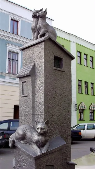 Пам'ятники котам і з котами))) - посміхайтеся, панове! (С) (котам) Пам'ятники котам і з котами))) - посміхайтеся, панове! (С)