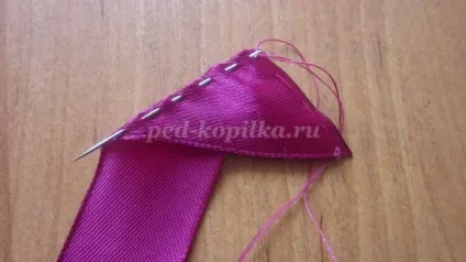 Панно квіти в кошику з атласних стрічок своїми руками (панно) Панно квіти в кошику з атласних стрічок своїми руками