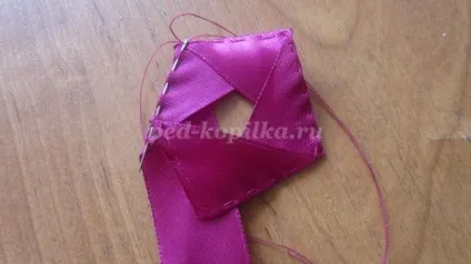 Панно квіти в кошику з атласних стрічок своїми руками (стрічок) Панно квіти в кошику з атласних стрічок своїми руками