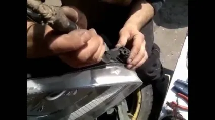 Пайка кріплень від фар як виконати своїми руками (автомобільні) Пайка кріплень від фар як виконати своїми руками