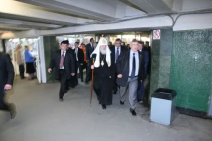 Патріарх служив в метро