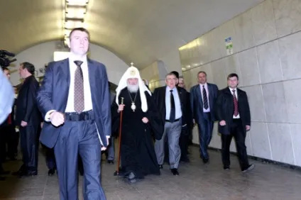 Патріарх служив в метро
