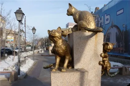 Пам'ятники котам і з котами))) - посміхайтеся, панове! (С) (котам) Пам'ятники котам і з котами))) - посміхайтеся, панове! (С)