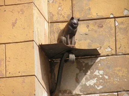Пам'ятники котам і з котами))) - посміхайтеся, панове! (С) (котам) Пам'ятники котам і з котами))) - посміхайтеся, панове! (С)
