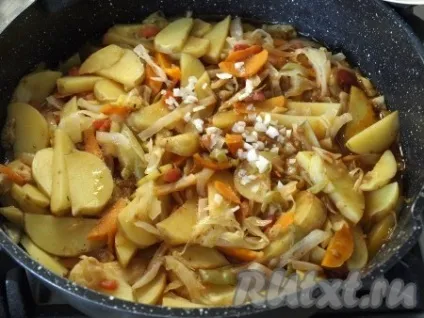 Овочеве рагу з картоплею, кабачками і капустою - рецепт з фото (рагу) Овочеве рагу з картоплею, кабачками і капустою - рецепт з фото