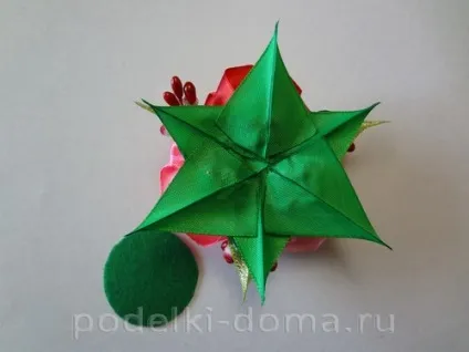 Панно з стрічок троянди своїми руками (майстер-клас) Панно з стрічок троянди своїми руками