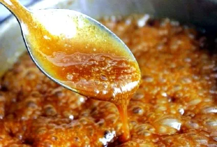 Перепалений цукор від кашлю, властивості продукту, способи приготування (новоутворення на тілі людини) Перепалений цукор від кашлю, властивості продукту, способи приготування