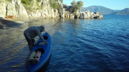 Плавати по морю необхідно!