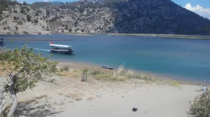 Плавати по морю необхідно!