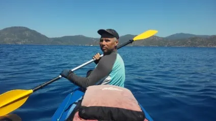 Плавати по морю необхідно!