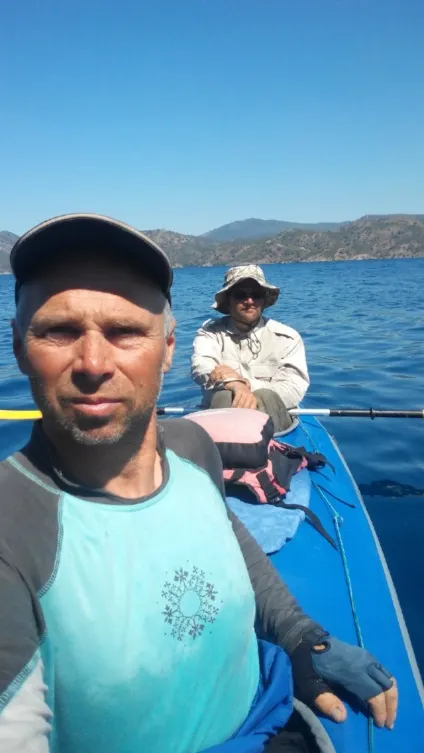 Плавати по морю необхідно!