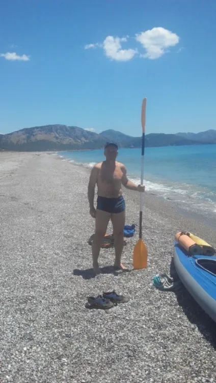 Плавати по морю необхідно!