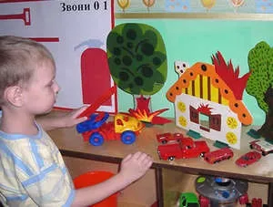 Падалка на тему пожежна безпека з паперу своїми руками для дитячого саду (фото) (саморобка темуапожарная безпеку папір своїми руками дитячий сад фото) Падалка на тему пожежна безпека з паперу своїми руками для дитячого саду (фото)