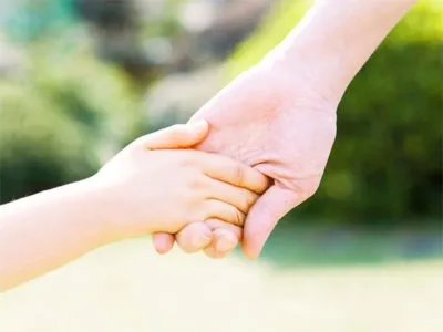 Чому у дитини потіють долоньки