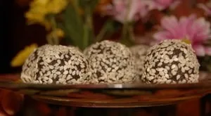 Корисні цукерки із сухофруктів і горіхів своїми руками (горіхів) Корисні цукерки із сухофруктів і горіхів своїми руками