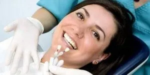 Пластмасові коронки на жувальні зуби тимчасові, скільки коштують (пластмасові) Пластмасові коронки на жувальні зуби тимчасові, скільки коштують