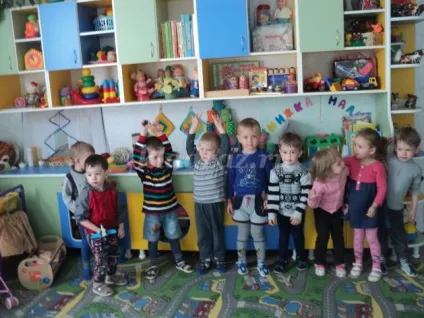 Предметно-просторова розвиваюче середовище доу в молодшій групі відповідно ФГОС (Іванова) Предметно-просторова розвиваюче середовище доу в молодшій групі відповідно ФГОС