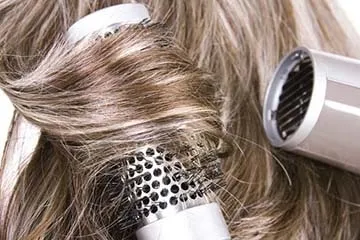 Прикореневе мелірування - техніка фарбування і рекомендації по догляду за мелірованими волоссям (догляду) Прикореневе мелірування - техніка фарбування і рекомендації по догляду за мелірованими волоссям