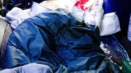 Прожити два місяці в машині без їжі (місяці) Прожити два місяці в машині без їжі