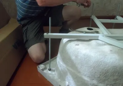 Ремонт акрилових піддонів душових кабін своїми руками відео, тріснула що робити, як (своїми) Ремонт акрилових піддонів душових кабін своїми руками відео, тріснула що робити, як