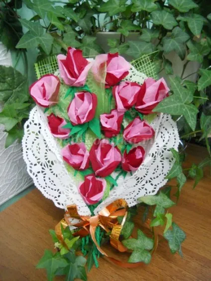 Троянди для мами своїми руками