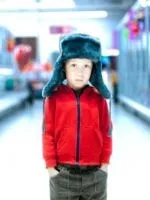 Чому дитина постійно чіпає пісюлю