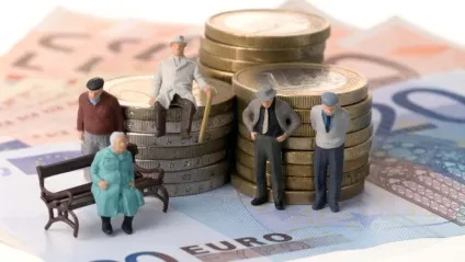 З 1 серпня працюючим пенсіонерам вУкаіни проиндексировали пенсії (пенсіонерам) З 1 серпня працюючим пенсіонерам вУкаіни проиндексировали пенсії