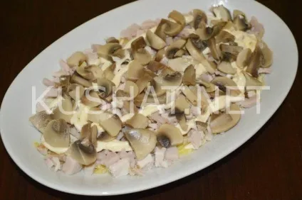 Салат «мисливський»
