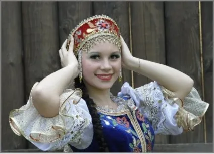 Російська красуня у неї все ладиться! (Дорожче) Російська красуня у неї все ладиться!