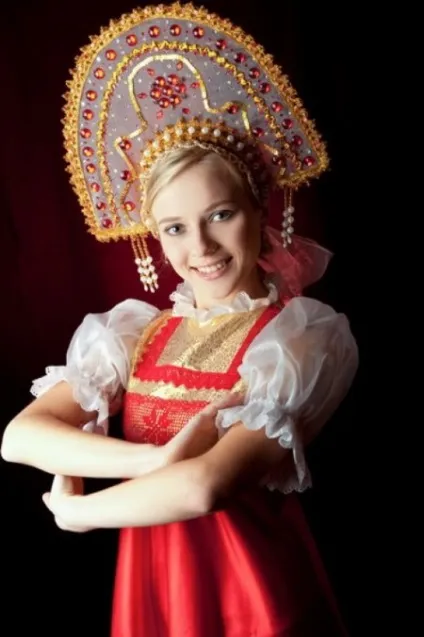 Російська красуня у неї все ладиться! (Ласкавіше) Російська красуня у неї все ладиться!