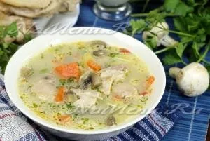 Вершковий суп з куркою і грибами печерицями, рецепт з фото