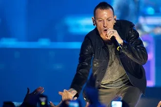 Смерть лідера linkin park стала повною несподіванкою для групи (стала) Смерть лідера linkin park стала повною несподіванкою для групи