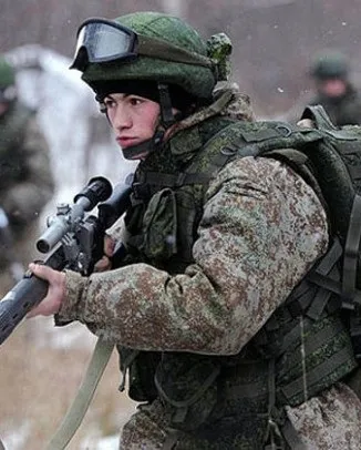 Солдат позбавлять від ременя із зіркою на блясі, армійський вісник (солдат) Солдат позбавлять від ременя із зіркою на блясі, армійський вісник