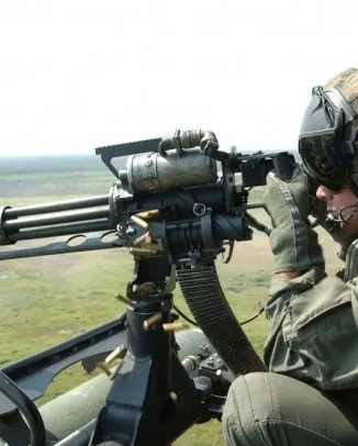 Солдат позбавлять від ременя із зіркою на блясі, армійський вісник (ременя) Солдат позбавлять від ременя із зіркою на блясі, армійський вісник