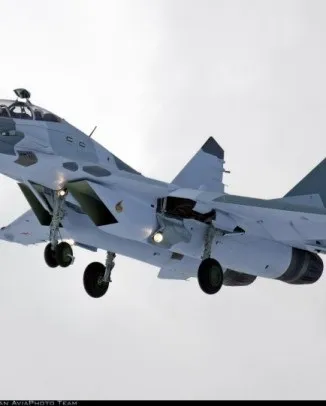 Солдат позбавлять від ременя із зіркою на блясі, армійський вісник (призовники) Солдат позбавлять від ременя із зіркою на блясі, армійський вісник