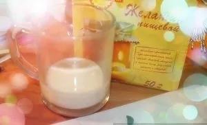 Підтягує маска для обличчя з білком яйця (допускаючи потрапляння засобу) Підтягує маска для обличчя з білком яйця