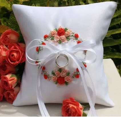 Подушки і підставки для весільних кілець - домашній hand-made (весільних) Подушки і підставки для весільних кілець - домашній hand-made