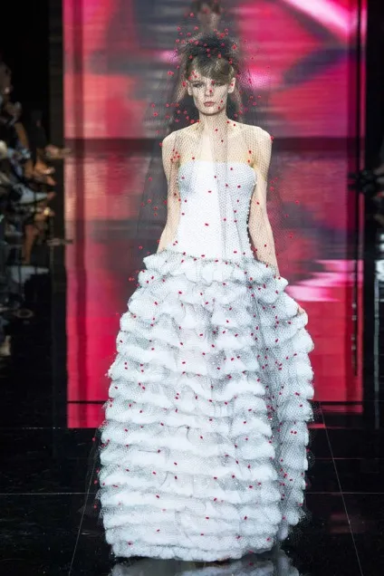 Весільну сукню 33 фото haute couture (haute) Весільну сукню 33 фото haute couture
