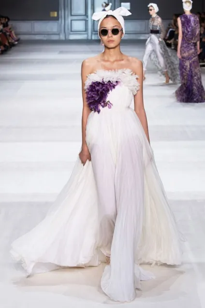 Весільну сукню 33 фото haute couture (плаття) Весільну сукню 33 фото haute couture