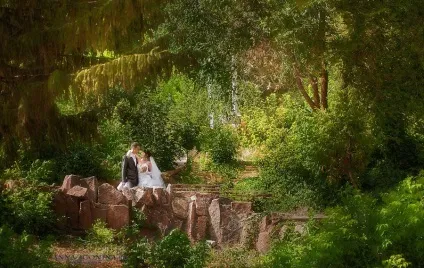 Весільна фотосесія фото в день весілля зі смаком - берег волги - роза вітрів - парк 40-річчя (день) Весільна фотосесія фото в день весілля зі смаком - берег волги - роза вітрів - парк 40-річчя