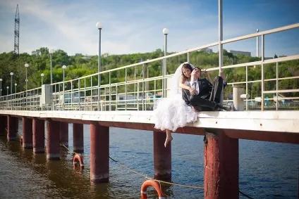 Весільна фотосесія фото в день весілля зі смаком - берег волги - роза вітрів - парк 40-річчя (весільна фотосесія) Весільна фотосесія фото в день весілля зі смаком - берег волги - роза вітрів - парк 40-річчя