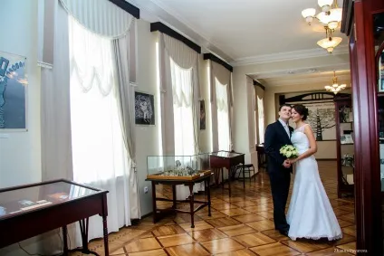 Весільна фотосесія фото в день весілля зі смаком - берег волги - роза вітрів - парк 40-річчя (весільна фотосесія) Весільна фотосесія фото в день весілля зі смаком - берег волги - роза вітрів - парк 40-річчя