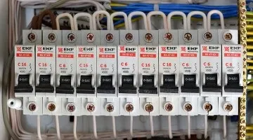 Схема підключення галогенних ламп через трансформатор підсвічування стелі «зоряне небо» і його фото () Схема підключення галогенних ламп через трансформатор підсвічування стелі «зоряне небо» і його фото