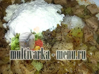 Свинячий гуляш з повітряним картопляним пюре, другі страви (гуляш) Свинячий гуляш з повітряним картопляним пюре, другі страви