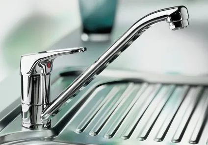 Тече змішувач в кухні як полагодити (точці кріплення виливу) Тече змішувач в кухні як полагодити