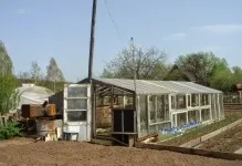 Теплиця з віконних рам своїми руками зі старих рам зробити парник, відео та фото, з пластикових (теплиця з віконних рам своїми руками) Теплиця з віконних рам своїми руками зі старих рам зробити парник, відео та фото, з пластикових